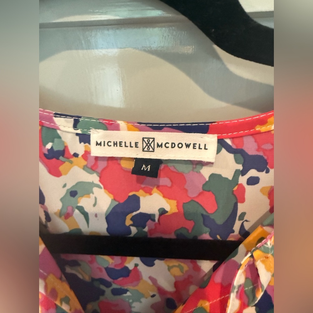 Michelle Mcdowell Abstract Bold Statement Sleeve … - image 2